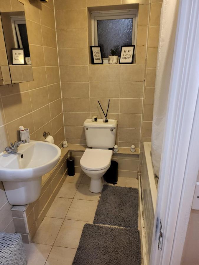 Lovely 2-bedroom With Free Wifi * Londres