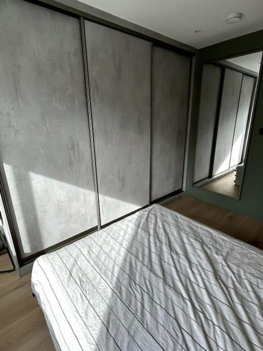 Appartement Newly Renovated Modern 2 Bedroom Flat In West