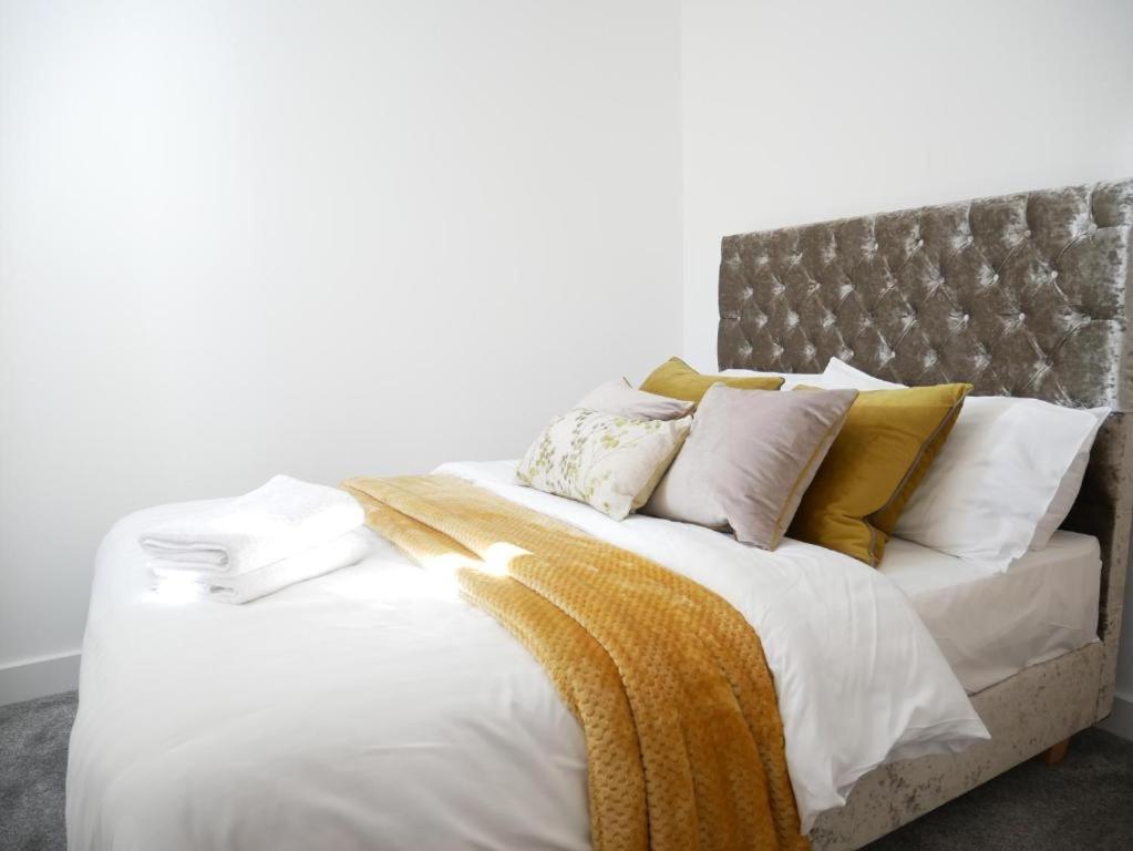 Carintha 2 Bed Modern By Canada Water Apartment London