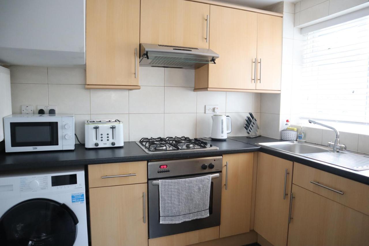 Twelve Thirty Serviced - Balham Apartamento *