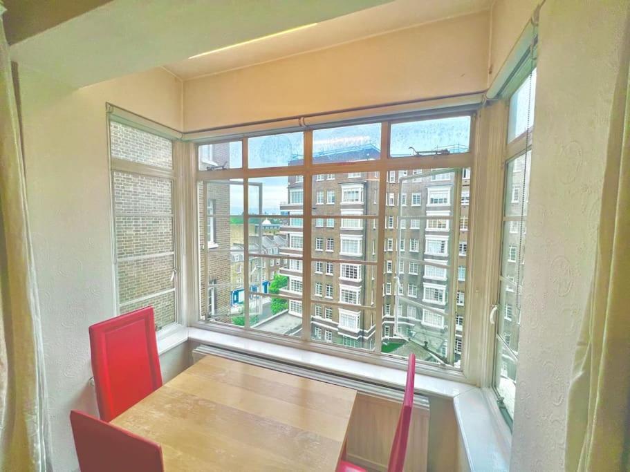 King-sized Studio, 6th Floor + Lift, Regent's Park Londres