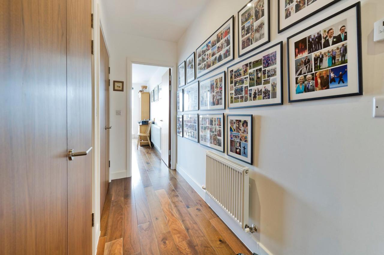 Superb With Terrace Near The River In Putney By Underthedoormat * Londres