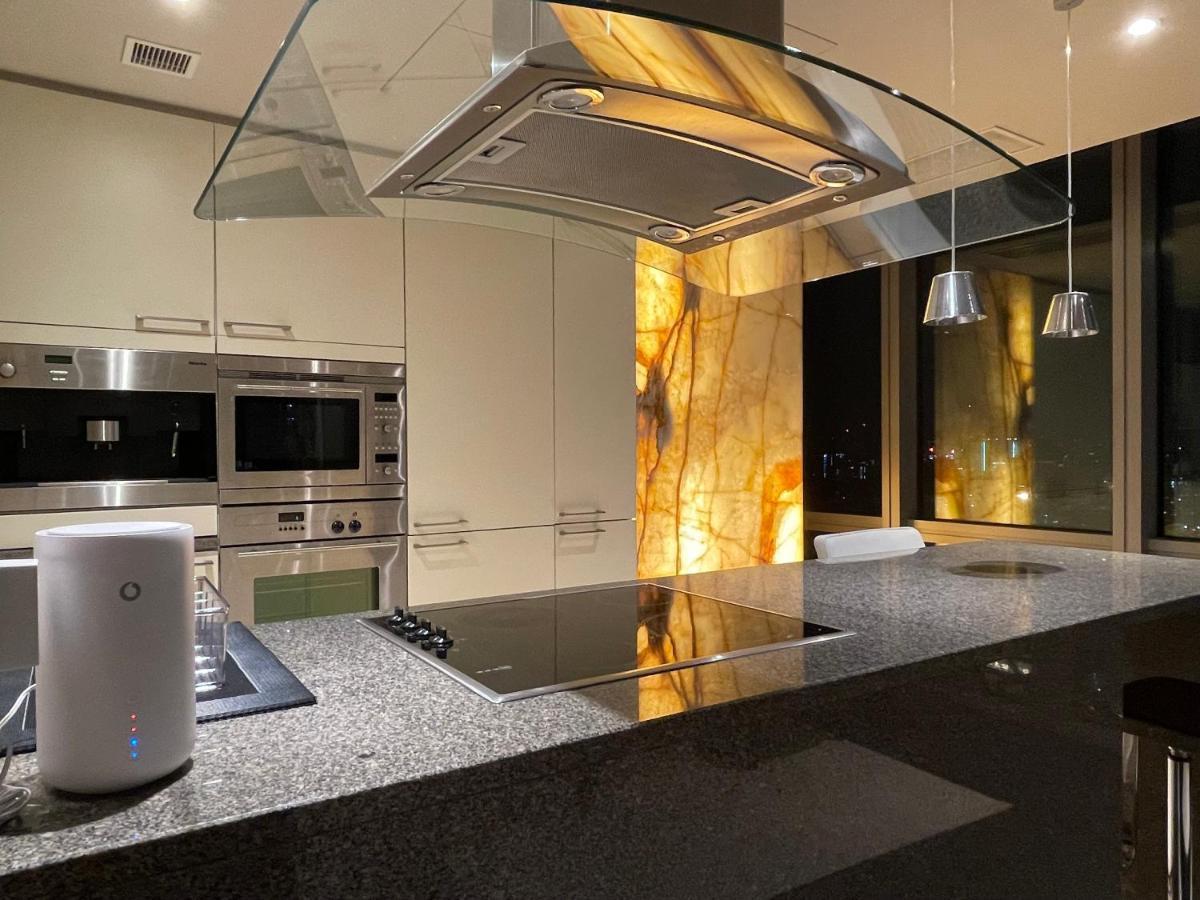 Hi-end 2br, 2br Apt, Heart Of Canary Wharf - West India *