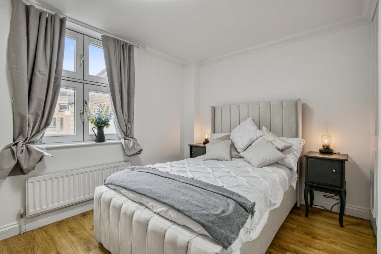 2-bed 2-bathroom Mayfair - Maddox St Apartment London