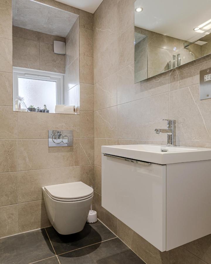 Dainty 2bd Flat In Greater London