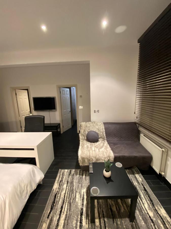 Apartamento Beautiful Modern Studio In High Street Kensington *