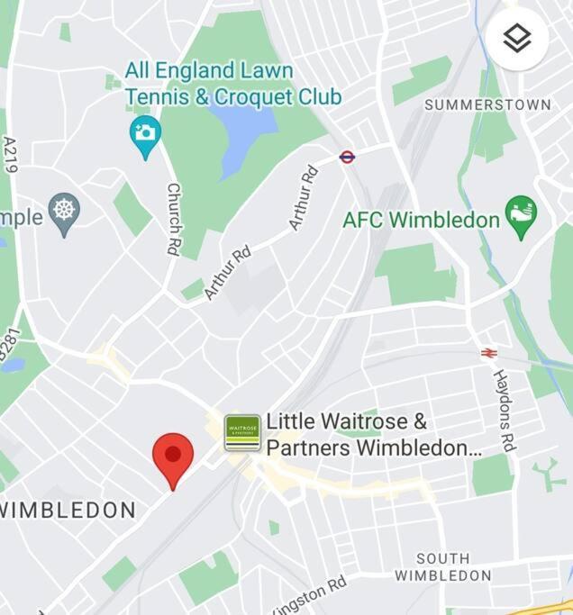 80s Retro 3 Bedroom In Wimbledon Sleeps 6! Netflix Wifi And Arcade! Perfect For Families Business & Leisure Guests! Londres