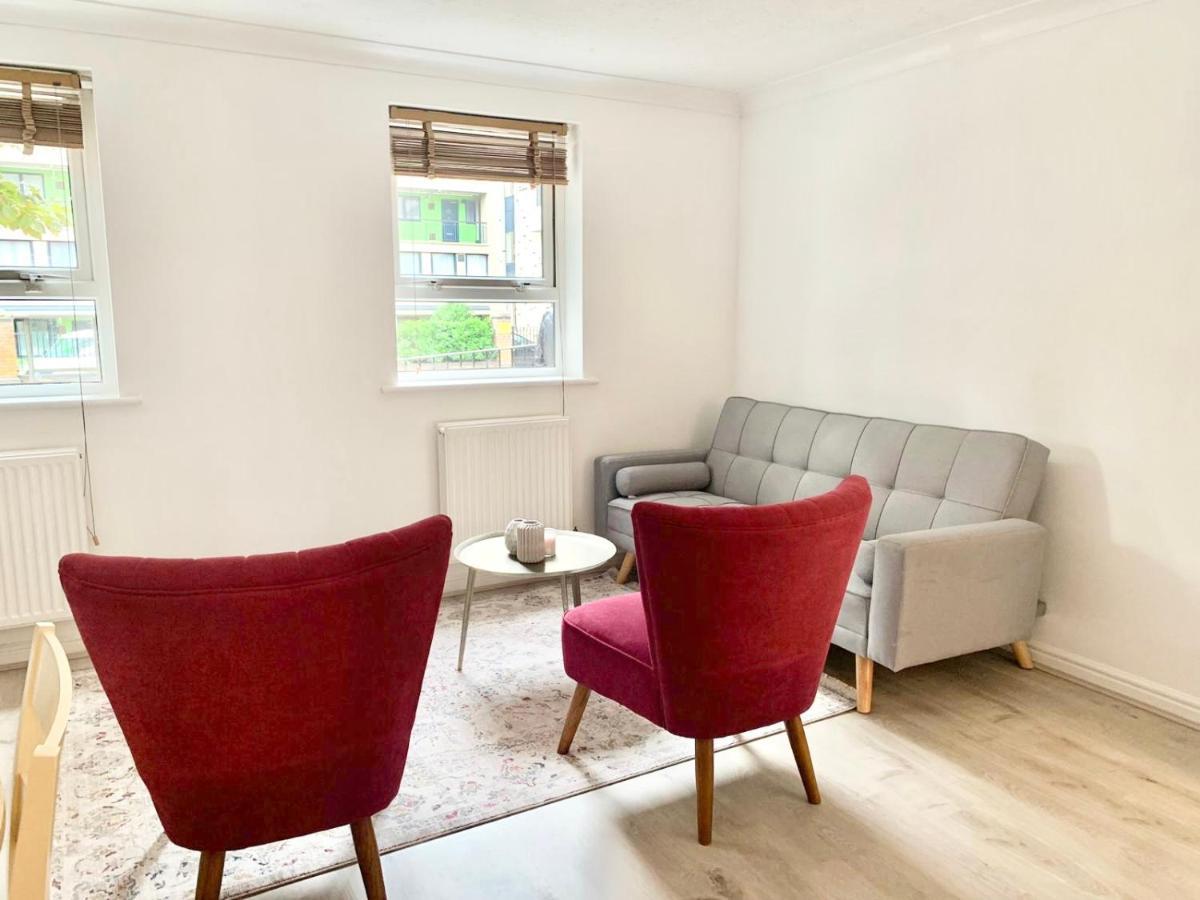 Verwood Entire With Free Gated Parking On The Island Apartamento
