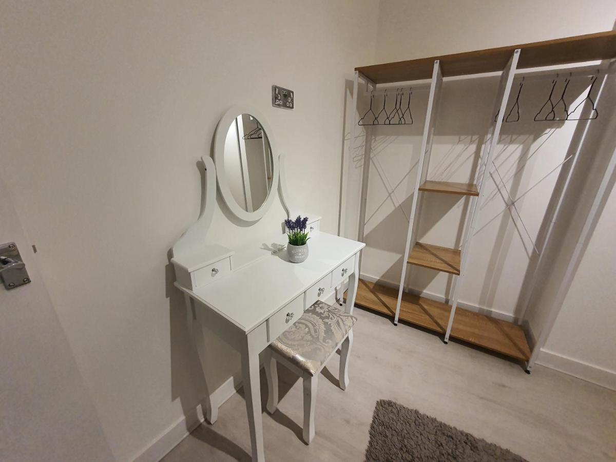 Luxury 1 Bedroom Flat In The Heart Of Wood Londres