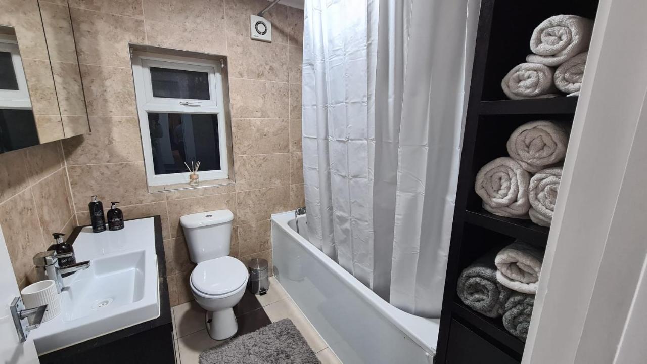 Apartamento Luxury 1 Bedroom Flat In The Heart Of Wood