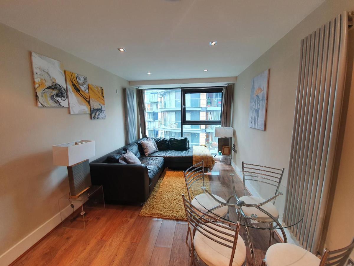 Apartamento One Bed Stylish Apartment, Canary Wharf, *