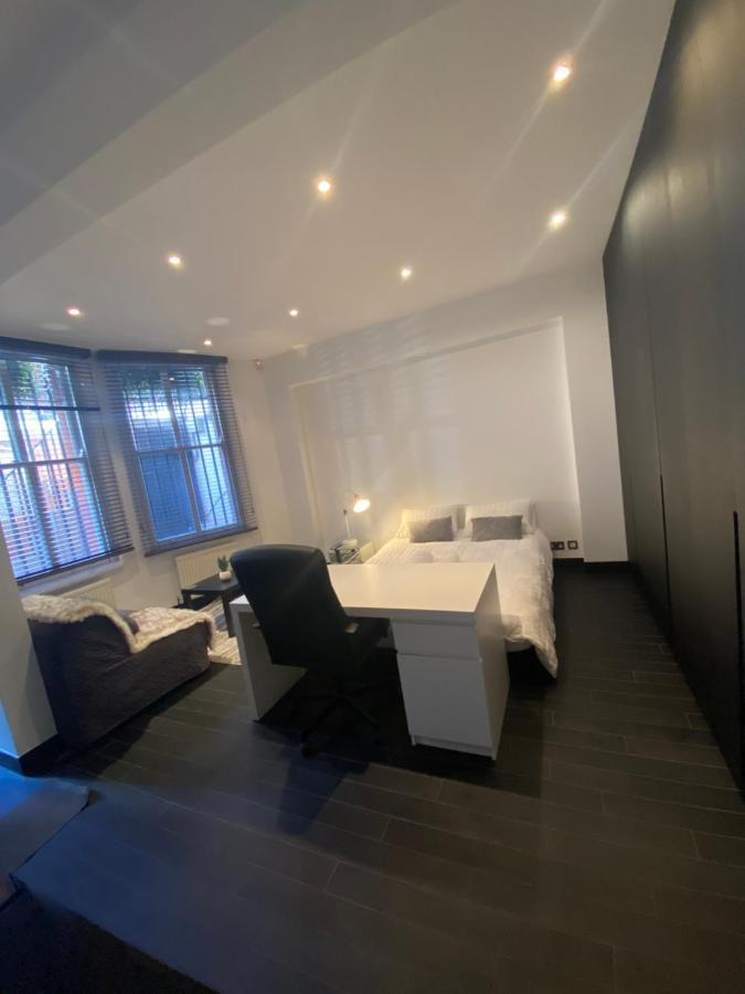 Apartamento Beautiful Modern Studio In High Street Kensington *
