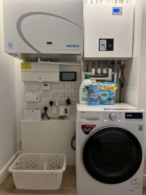 Luxurious High Spec 1 Bedroom * Londres
