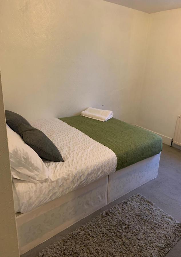 Balham, South Spacious 3 London