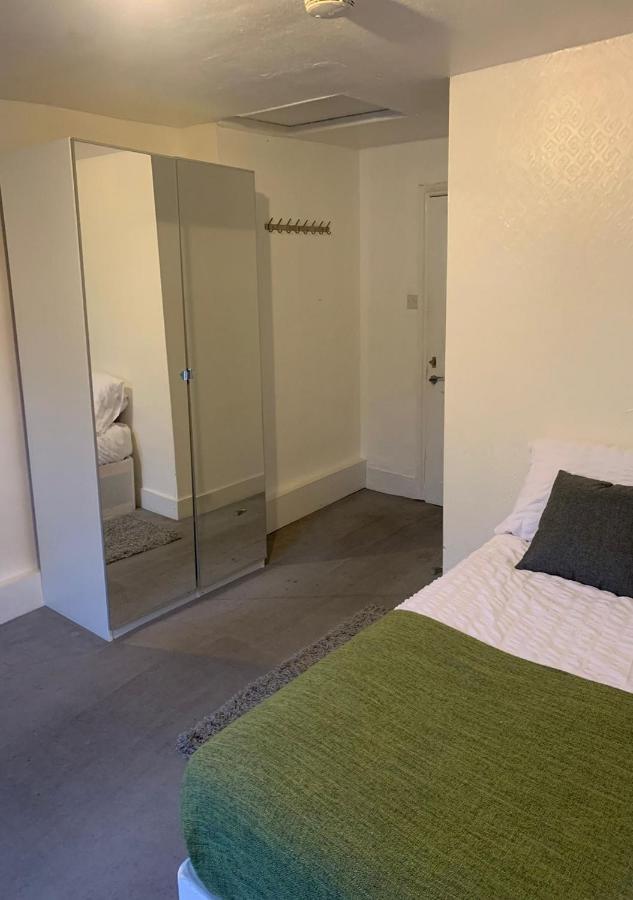 Balham, South Spacious 3