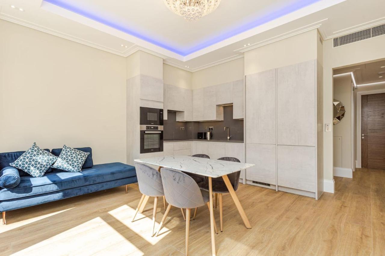 Luxlet - Heart Of Hampstead,