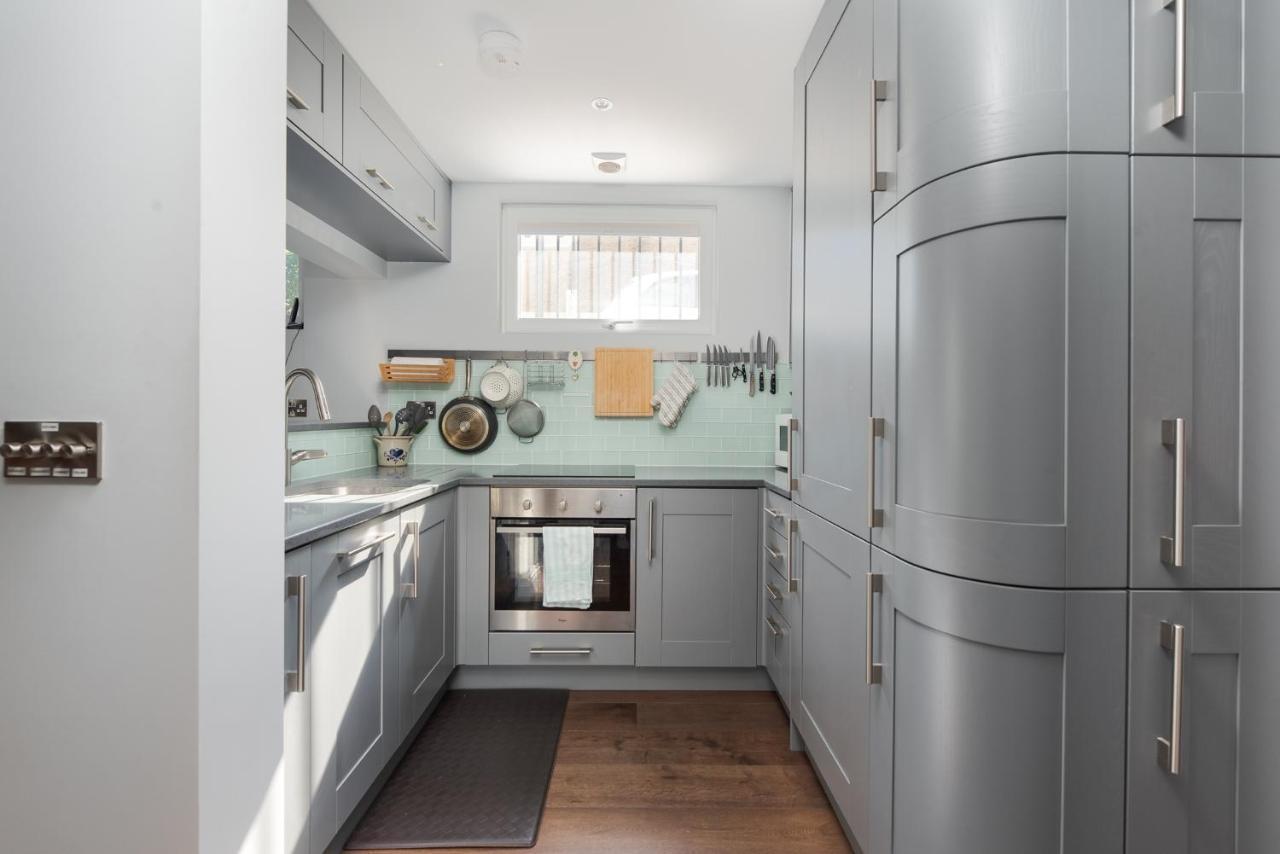 Appartement Attractive With Private Patio In Fashionable Fulham By Underthedoormat