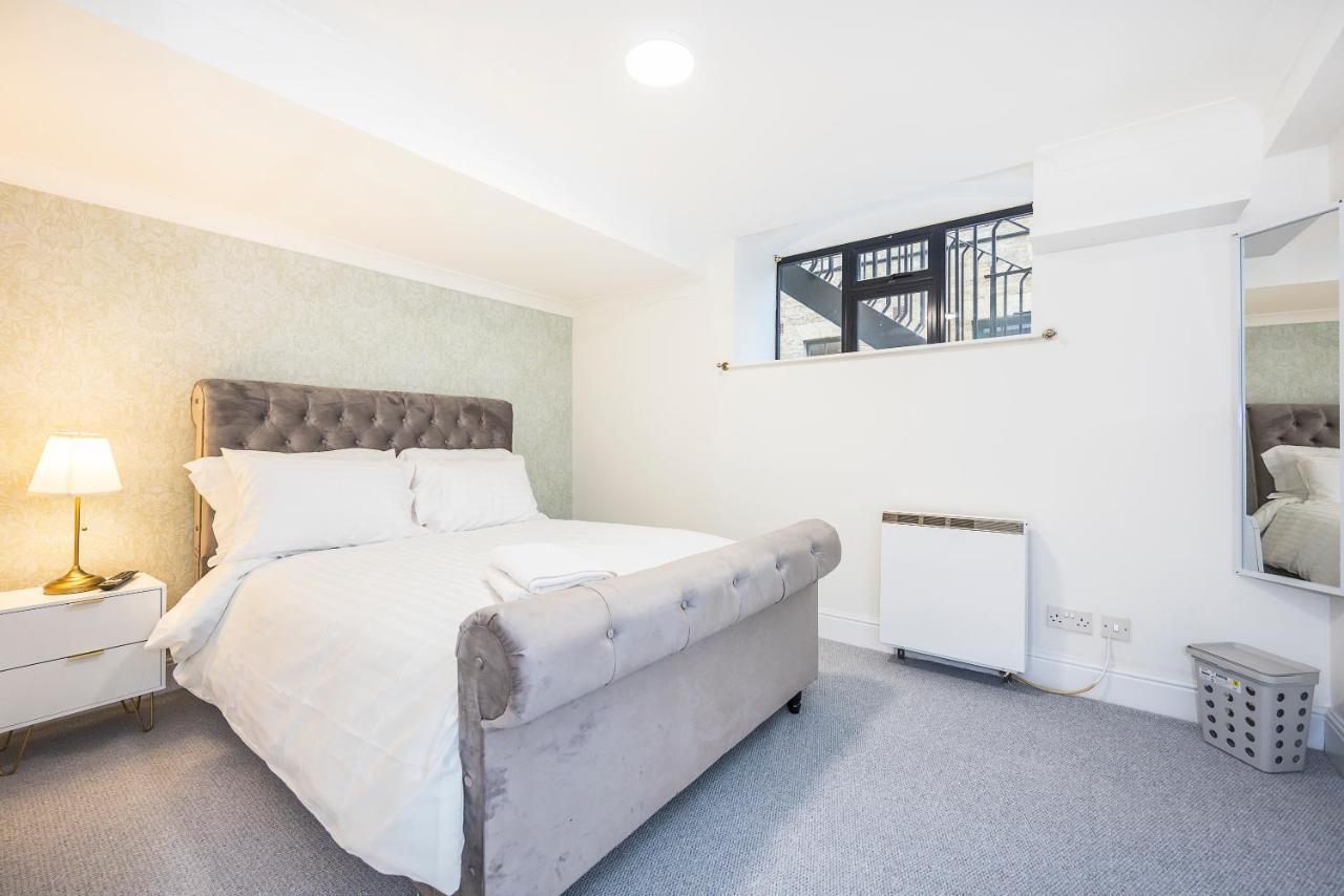 Docklands Wharf Apartments, Near O2 And Excel Apartment London