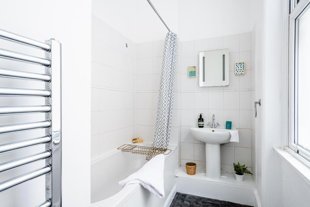 Charming 1 Bed Apt In Kensington - Free Tour Included By City Uk Short Lets Serviced Appartement Londen
