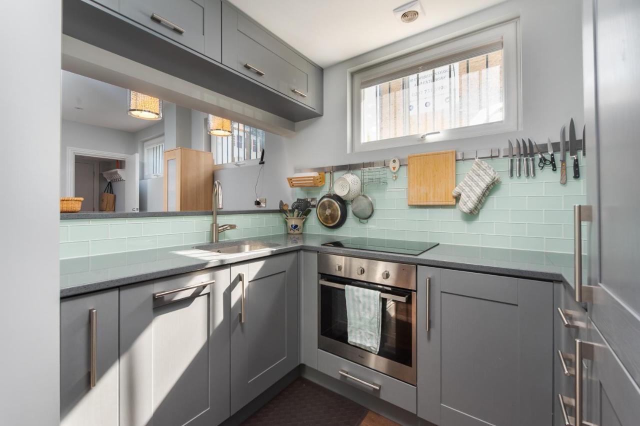 Attractive With Private Patio In Fashionable Fulham By Underthedoormat Londres
