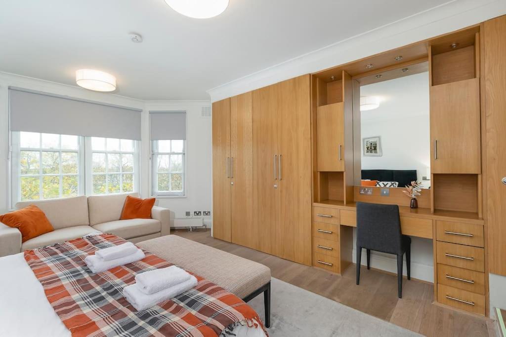 ' Luxury & Spacious Airconditioned 4 Bed 4 Bath ' Londres