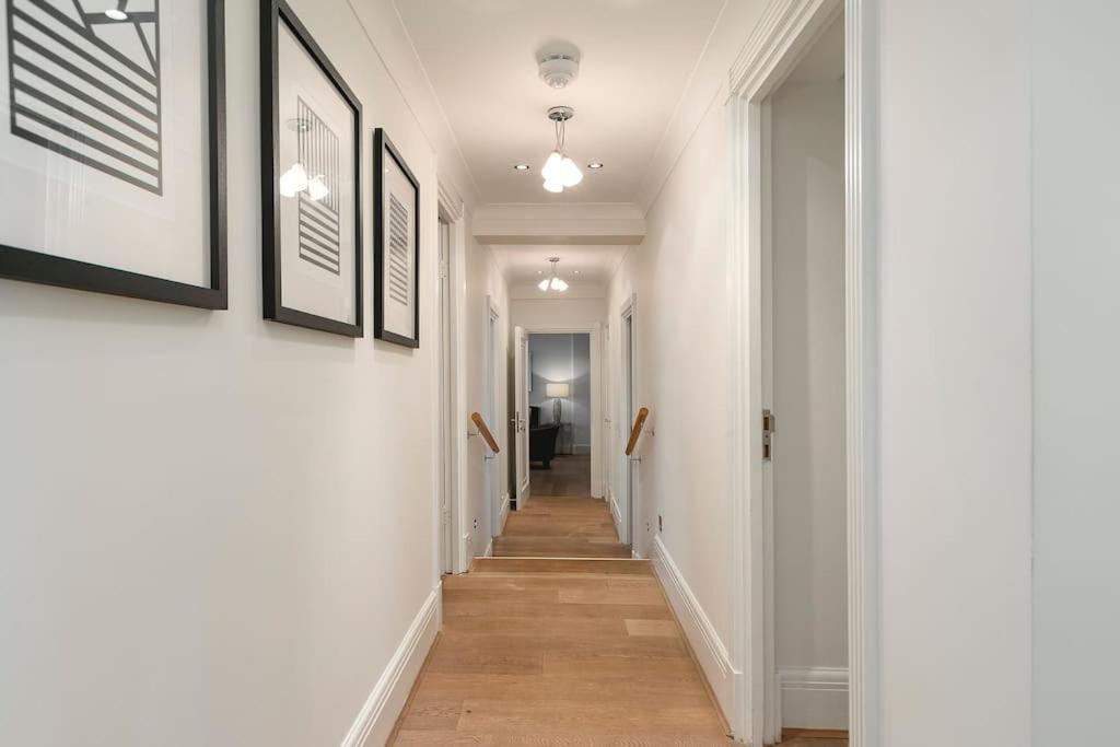 ' Luxury & Spacious Airconditioned 4 Bed 4 Bath ' Appartement *