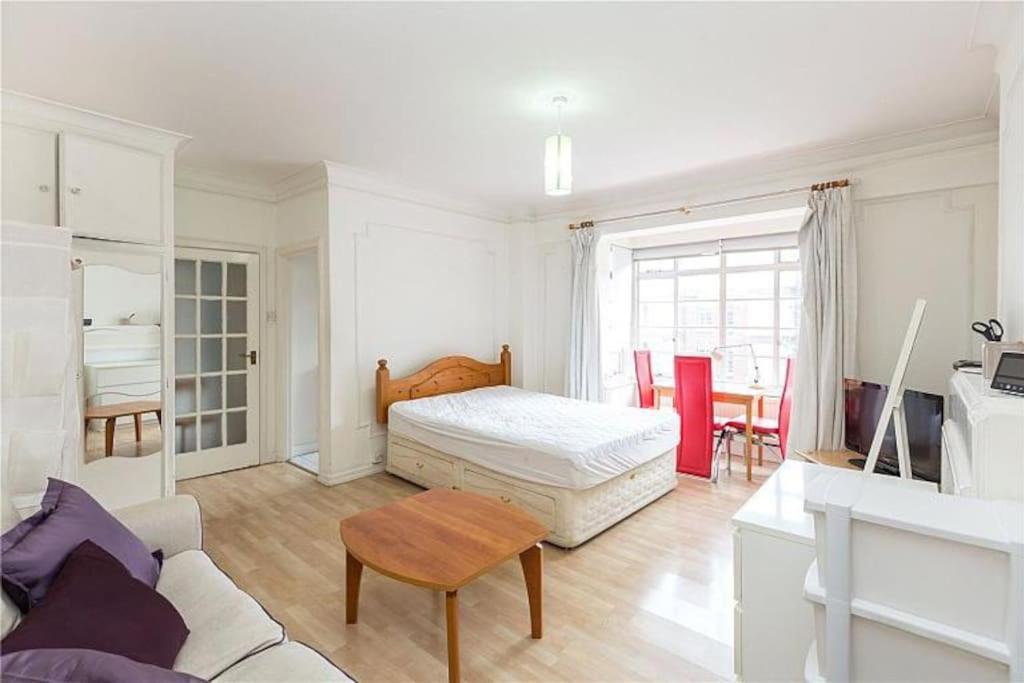 Apartamento King-sized Studio, 6th Floor + Lift, Regent's Park *