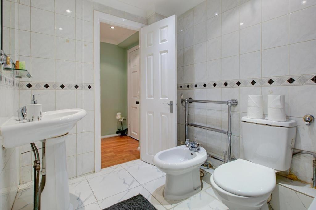 Marble Arch 2 Bedroom * Londres