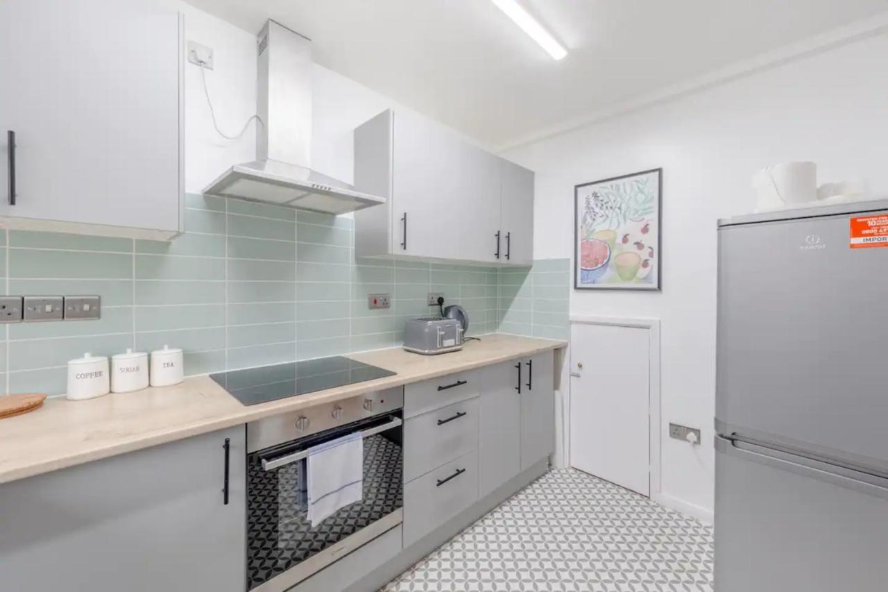 3 Bedroom House With Garden *