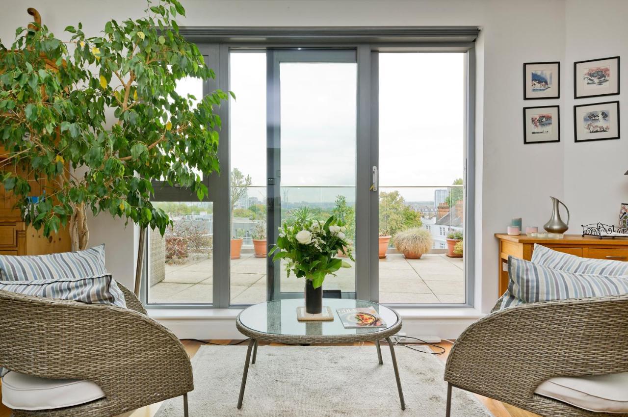 Apartamento Superb With Terrace Near The River In Putney By Underthedoormat *