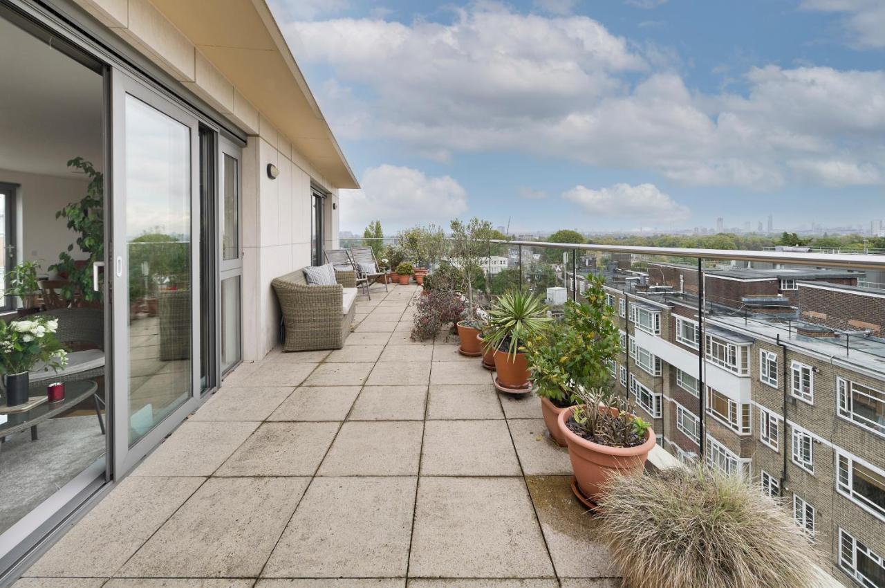 Superb With Terrace Near The River In Putney By Underthedoormat Londres