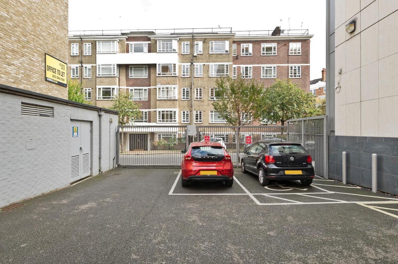 Superb With Terrace Near The River In Putney By Underthedoormat *