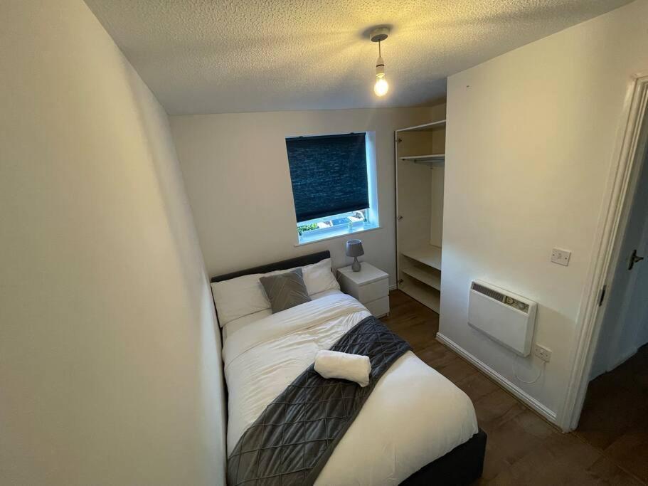 Lovely 2-bed Flat Along The River Thames Apartamento *