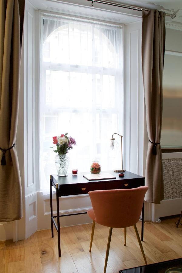 Avari - Winchester Collection * Londres