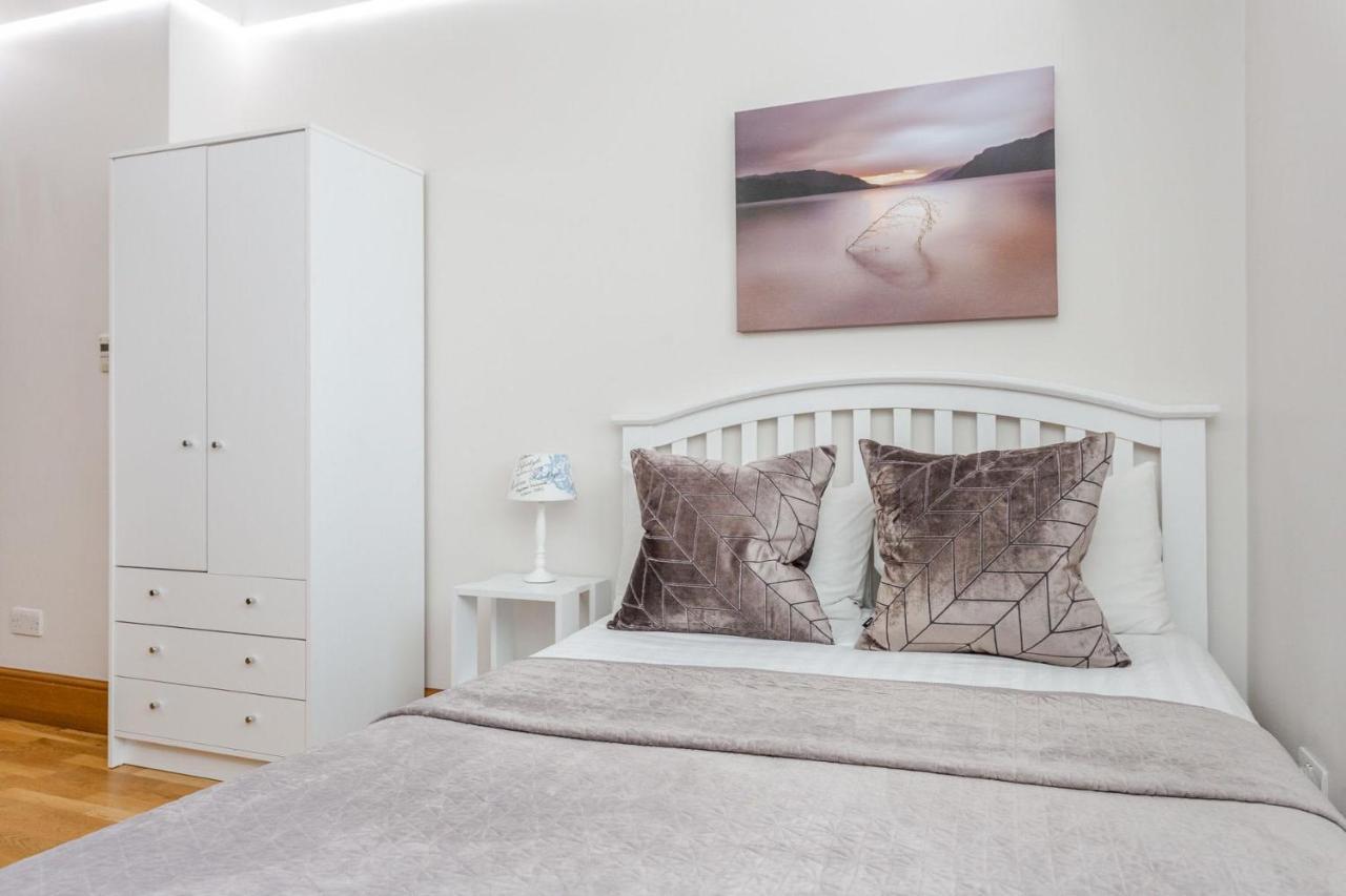 Cleveland Residences Russell Square Appartement *
