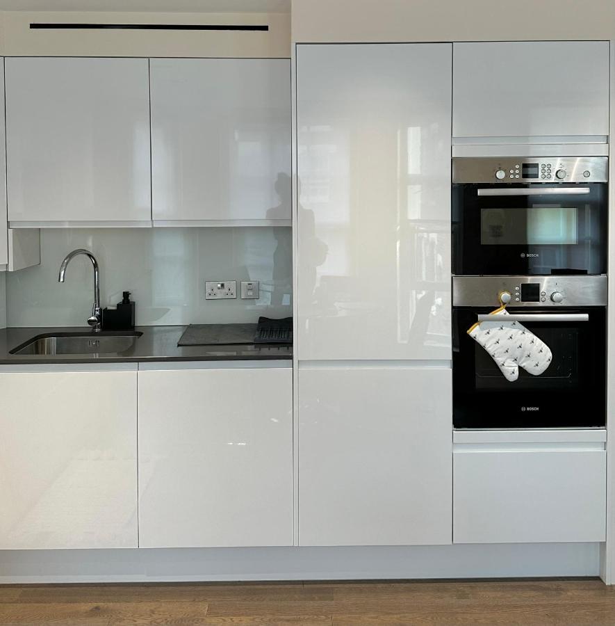 1 Spacious Luxury Bedroom Flat On Oxford St, Next To Selfridges *