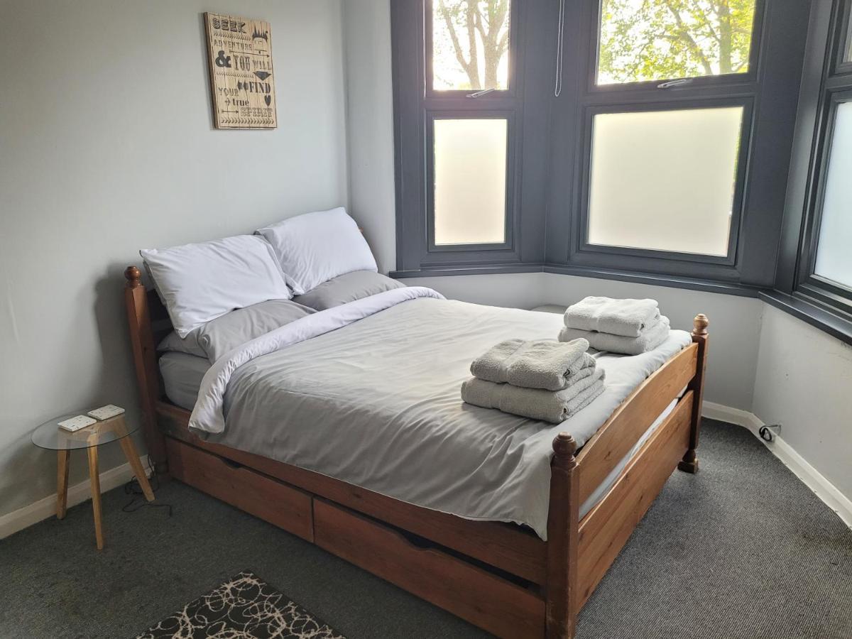 Arsenal And Tottenham Double Bedroom