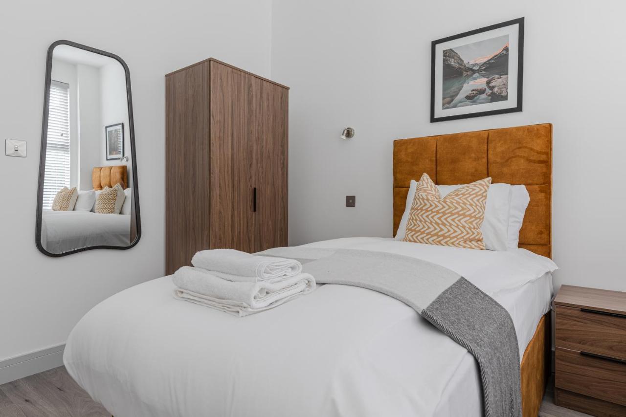 Dainty 2bd Flat In Greater Apartment