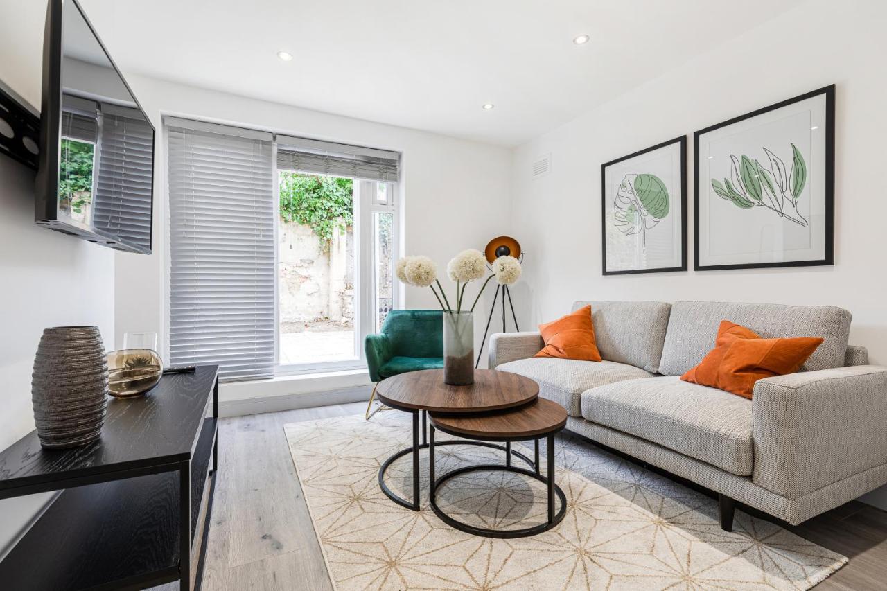 Dainty 2bd Flat In Greater