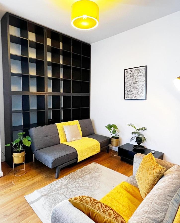 Luxury 2 Bed Flat 2 Min From Station Nearby Other 4 Stations Apartment London