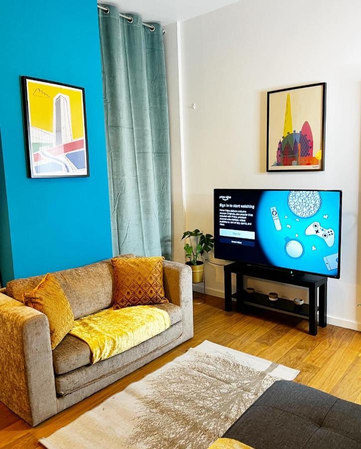 Apartment Luxury 2 Bed Flat 2 Min From Station Nearby Other 4 Stations