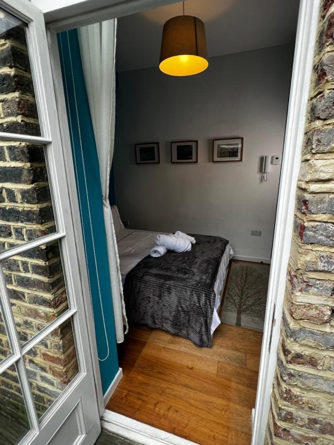 Apartment Luxury 2 Bed Flat 2 Min From Station Nearby Other 4 Stations