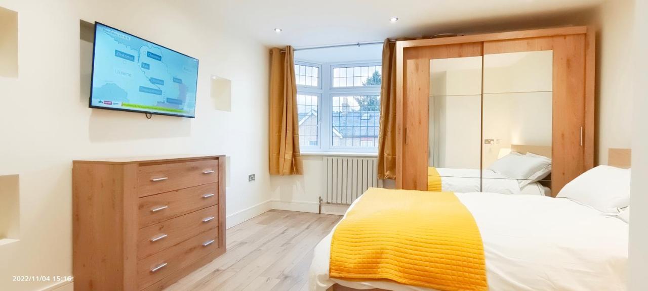 First Floor Flat 1 Northwood Londen