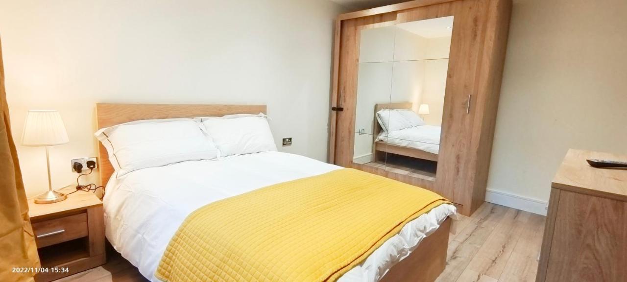 Apartamento First Floor Flat 1 Northwood Londres