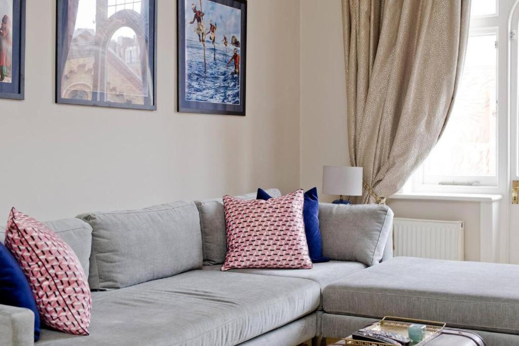 Apartamento Stylish Getaway In The Heart Of The Londres