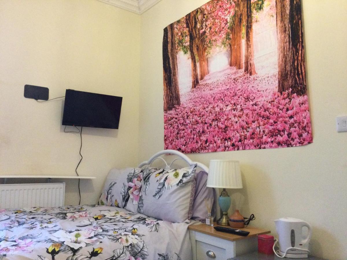 Tdm Bachelot Lettings Ltd 3* London