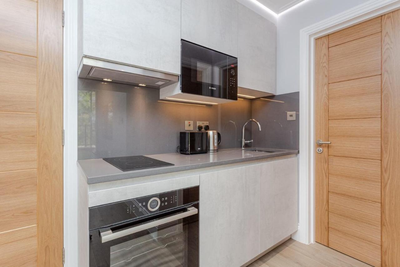Luxlet - Heart Of Hampstead,