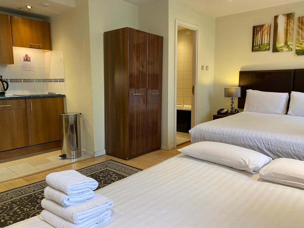Grand Plaza Con Servicio 4*