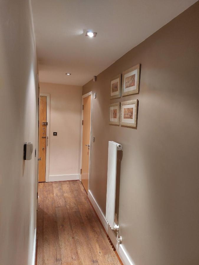 Apartamento One Bed Stylish Apartment, Canary Wharf,