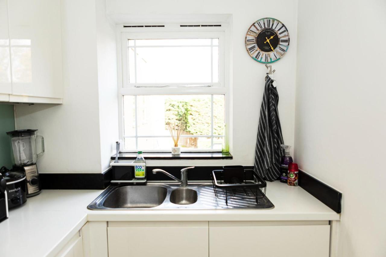 Pass The Keys - Modern Flat In South Londen
